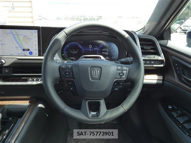 Toyota CROWN SEDAN 2024-06 8365290-13
