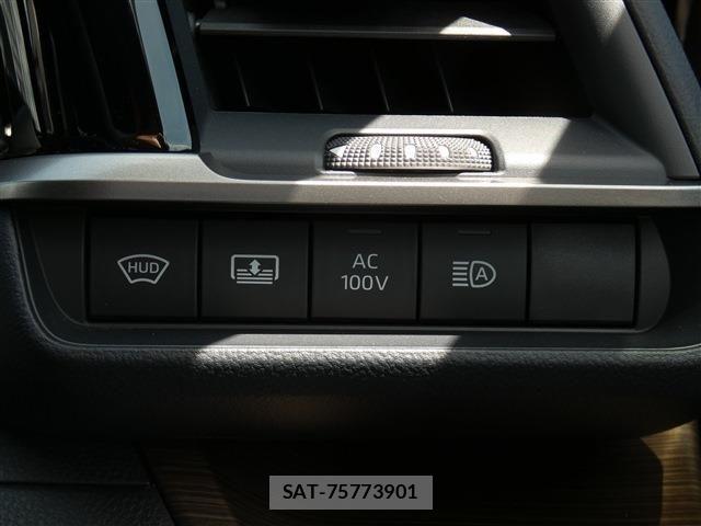 Toyota CROWN SEDAN 2024-06 8365290-19
