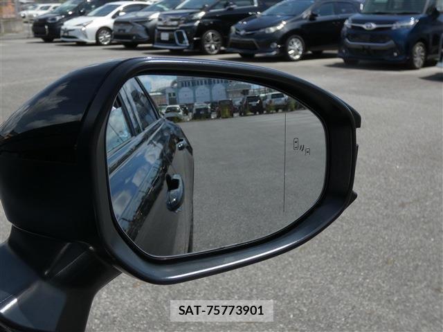 Toyota CROWN SEDAN 2024-06 8365290-21