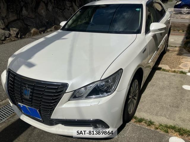 Toyota CROWN SEDAN 2013-06 8365320-1
