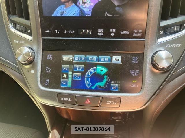Toyota CROWN SEDAN 2013-06 8365320-19