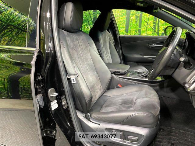 Toyota CROWN SEDAN 2020-12 8365304-9