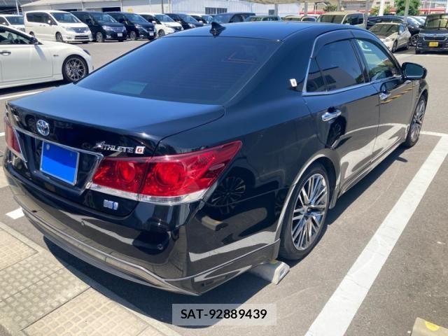 Toyota CROWN SEDAN 2013-08 8365321-10