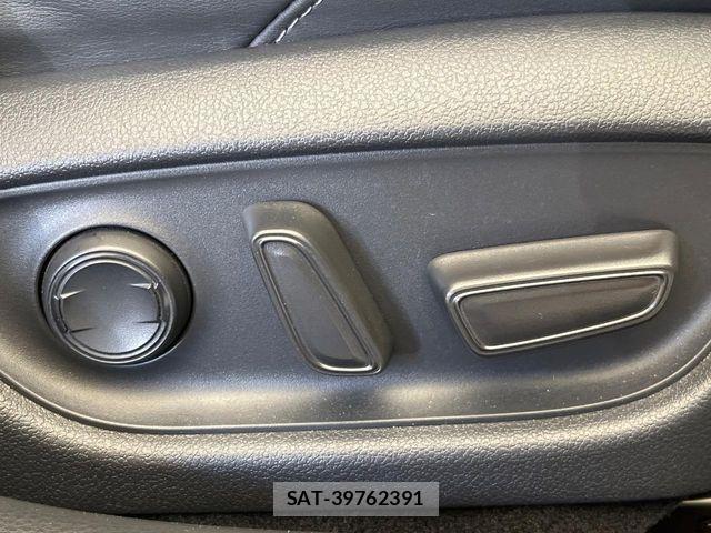Toyota CROWN SEDAN 2021-10 8365301-11