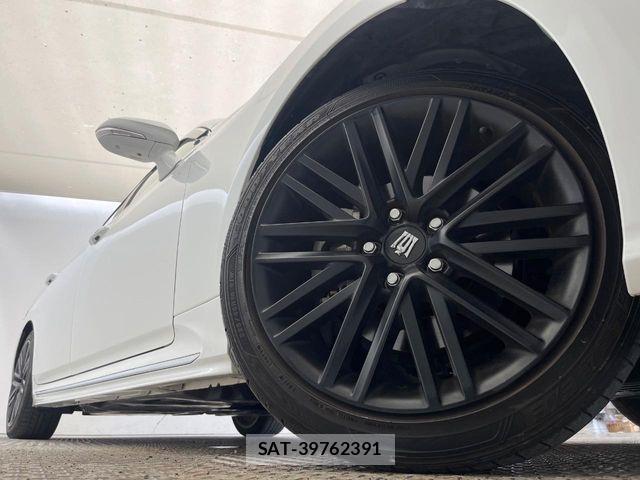 Toyota CROWN SEDAN 2021-10 8365301-13