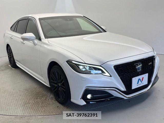 Toyota CROWN SEDAN 2021-10 8365301-16