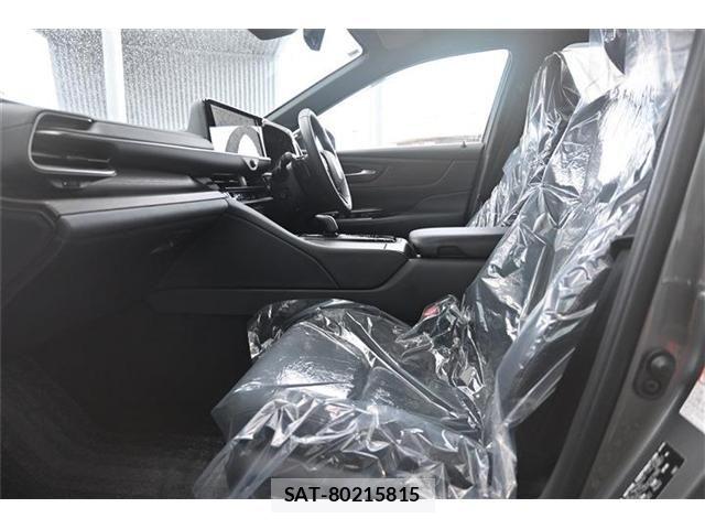 Toyota CROWN SEDAN 2024-04 8365289-13