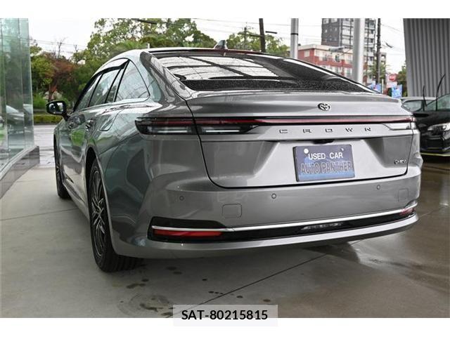 Toyota CROWN SEDAN 2024-04 8365289-2