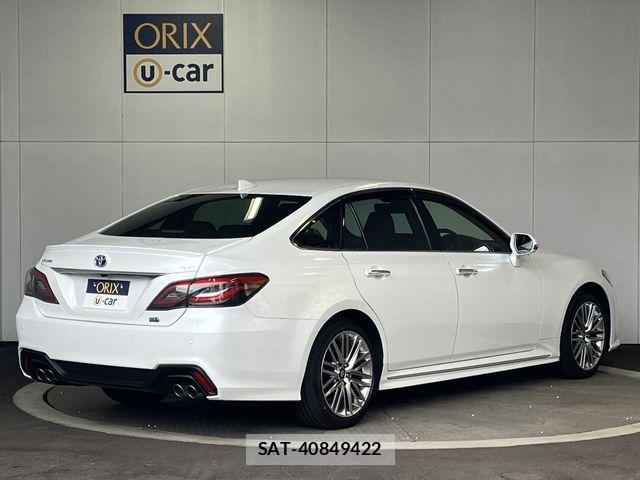 Toyota CROWN SEDAN 2021-05 8365298-2