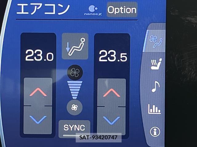 Toyota CROWN SEDAN 2022-04 8365292-11