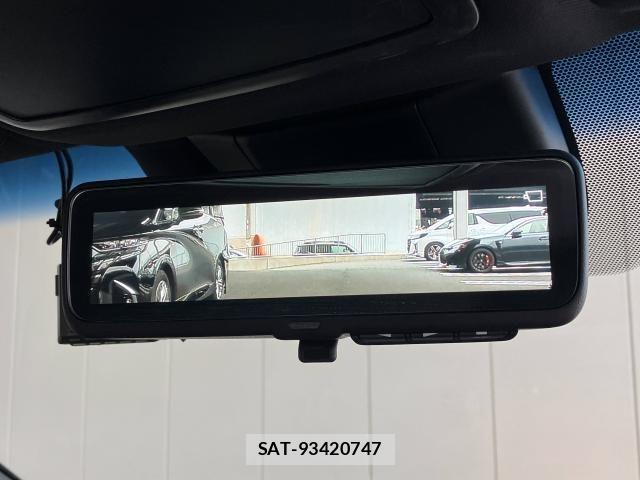 Toyota CROWN SEDAN 2022-04 8365292-17