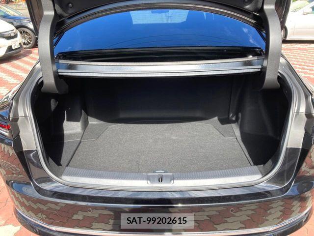 Toyota CROWN SEDAN 2024-10 8365287-9