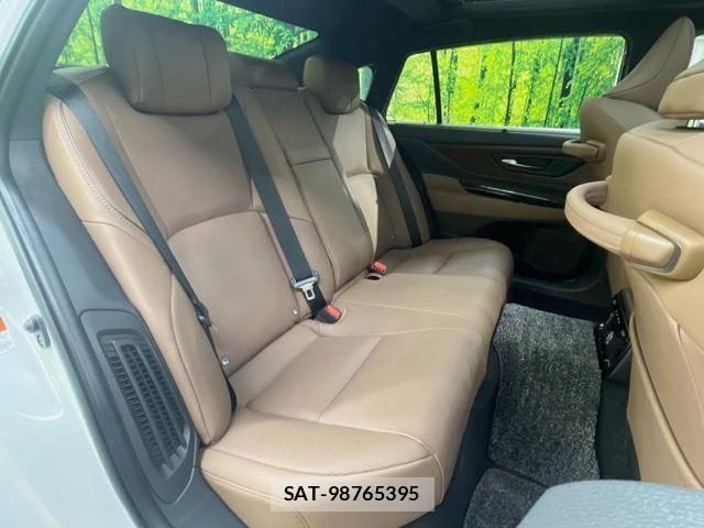 Toyota CROWN SEDAN 2024-09 8365285-11