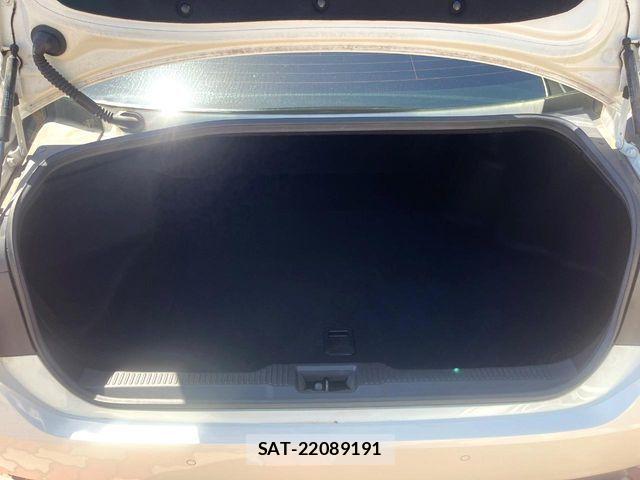 Toyota CROWN SEDAN 2018-07 8365310-9