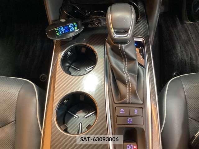 Toyota CROWN SEDAN 2018-11 8365300-7