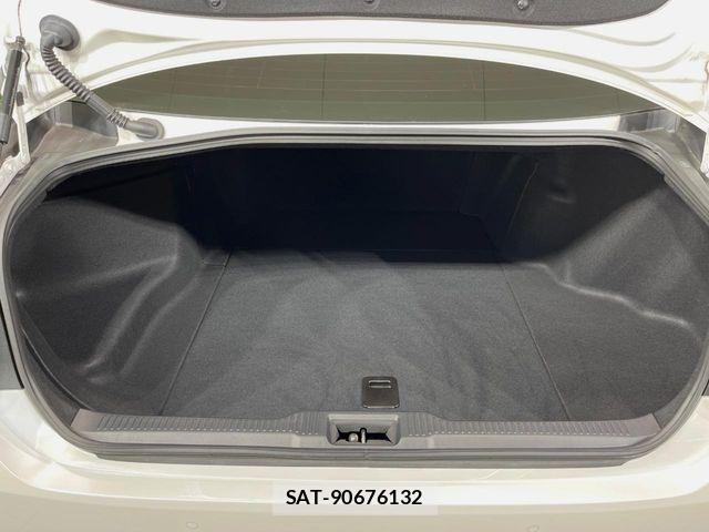 Toyota CROWN SEDAN 2021-08 8365296-11