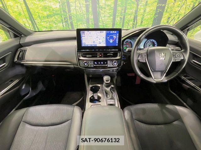 Toyota CROWN SEDAN 2021-08 8365296-1