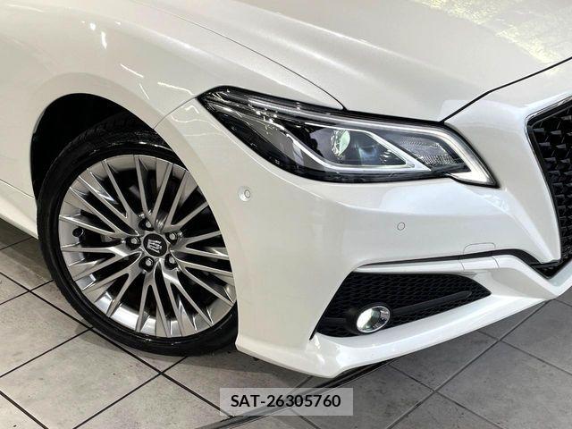 Toyota CROWN SEDAN 2019-11 8365308-11