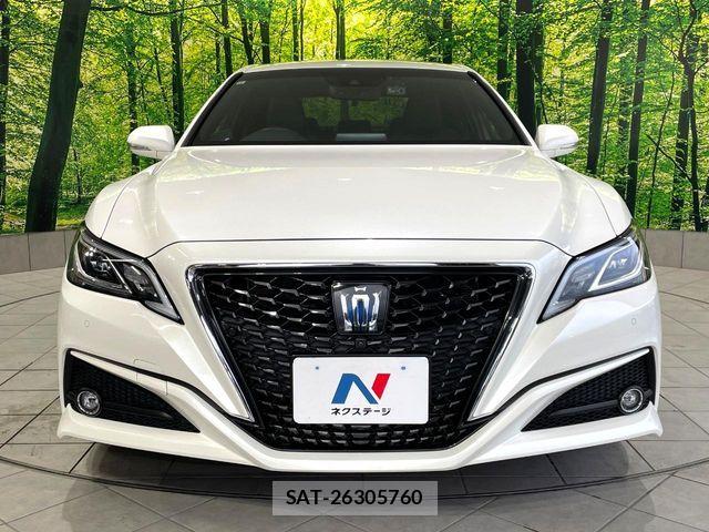 Toyota CROWN SEDAN 2019-11 8365308-13