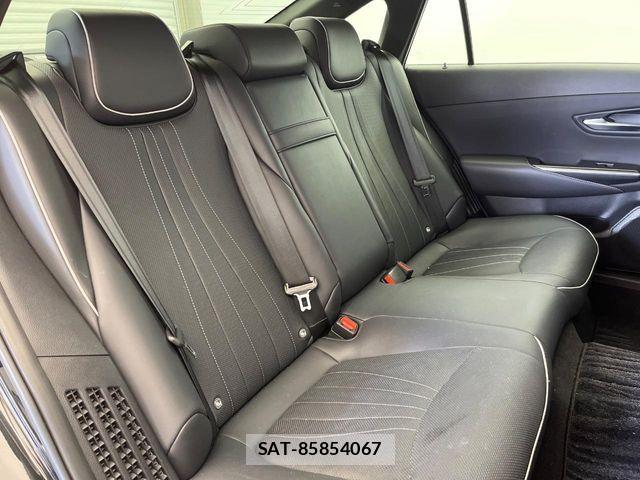 Toyota CROWN SEDAN 2019-04 8365297-10