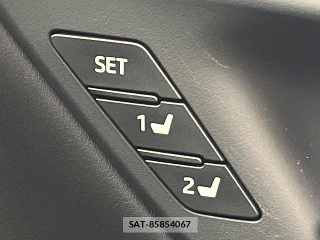 Toyota CROWN SEDAN 2019-04 8365297-11