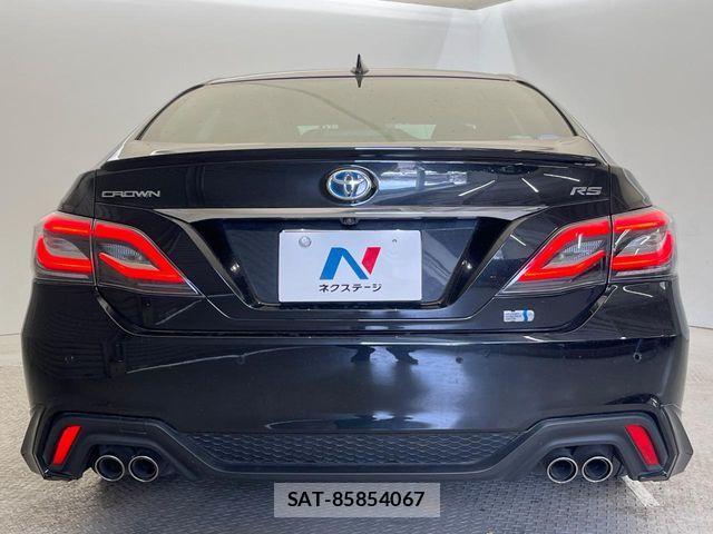 Toyota CROWN SEDAN 2019-04 8365297-3