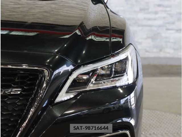 Toyota CROWN SEDAN 2019-09 8365303-16