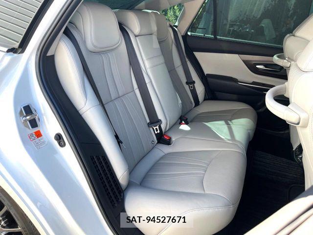 Toyota CROWN SEDAN 2021-05 8365291-11
