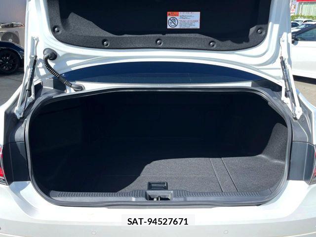 Toyota CROWN SEDAN 2021-05 8365291-12