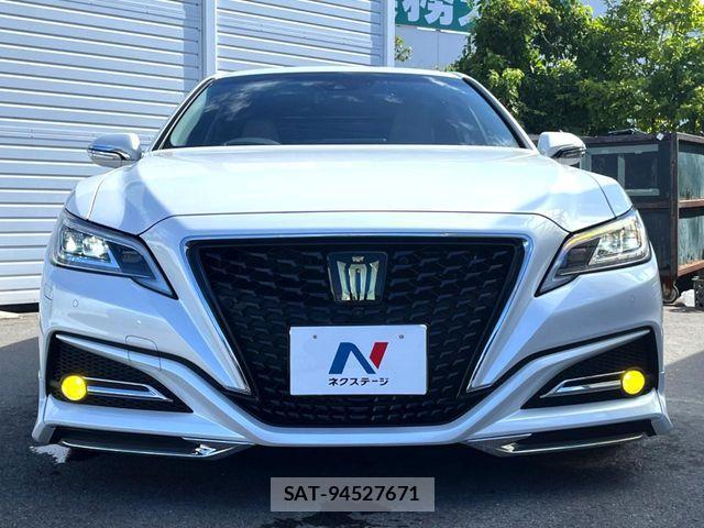 Toyota CROWN SEDAN 2021-05 8365291-15