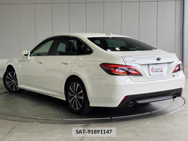 Toyota CROWN SEDAN 2019-11 8371550-1