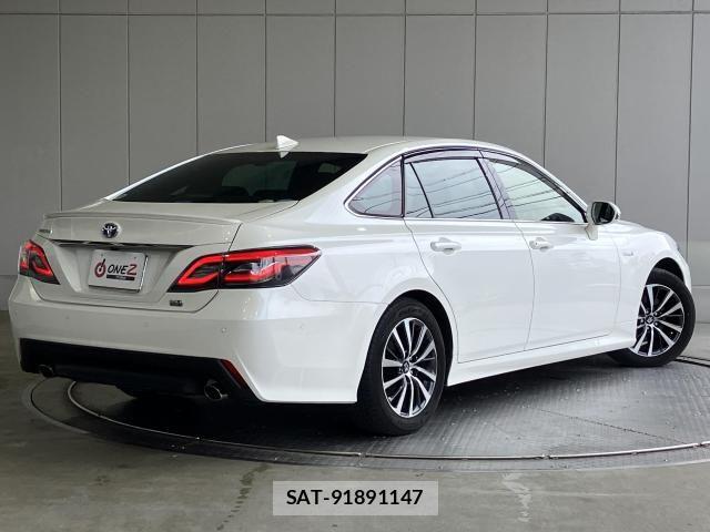 Toyota CROWN SEDAN 2019-11 8371550-26