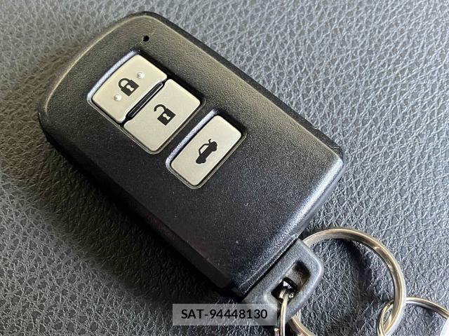 Toyota CROWN SEDAN 2015-09 8371551-15