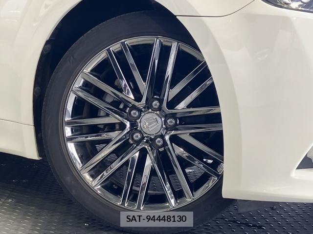 Toyota CROWN SEDAN 2015-09 8371551-3