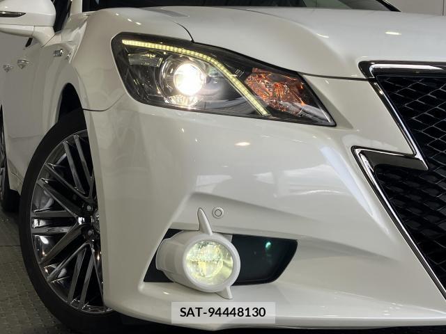 Toyota CROWN SEDAN 2015-09 8371551-5