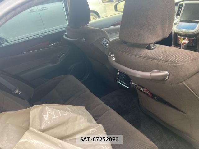 Toyota CROWN SEDAN 2014-05 8371553-12