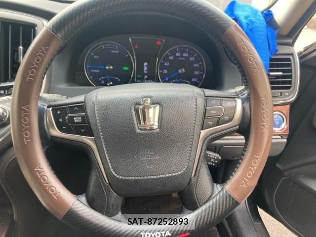 Toyota CROWN SEDAN 2014-05 8371553-16