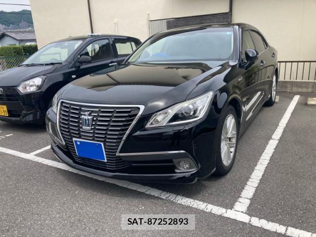 Toyota CROWN SEDAN 2014-05 8371553-1