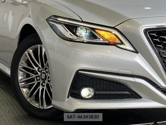 Toyota CROWN SEDAN 2021-02 8371548-1