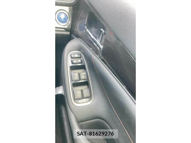 Toyota CROWN SEDAN 2013-10 8411814-16