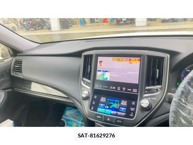 Toyota CROWN SEDAN 2013-10 8411814-17