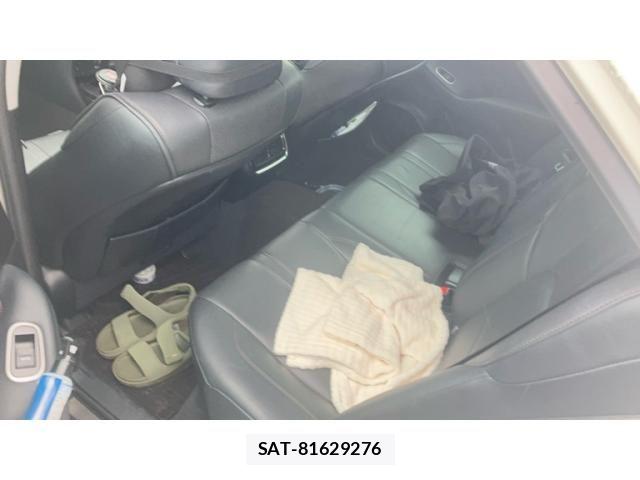 Toyota CROWN SEDAN 2013-10 8411814-25