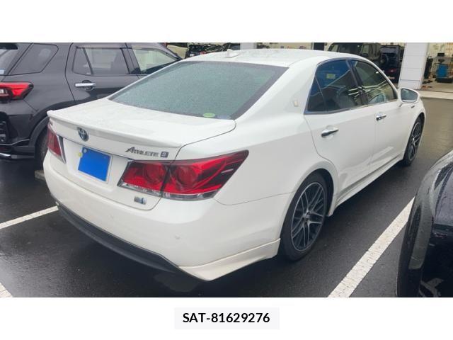 Toyota CROWN SEDAN 2013-10 8411814-5