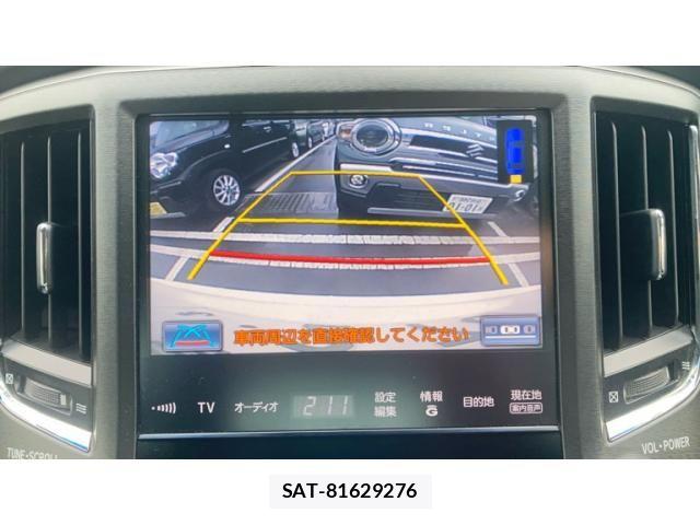 Toyota CROWN SEDAN 2013-10 8411814-8