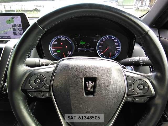 Toyota CROWN SEDAN 2018-09 8411791-17