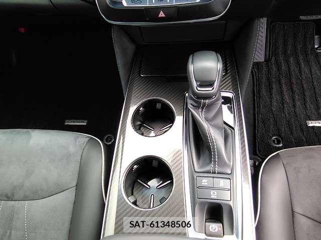 Toyota CROWN SEDAN 2018-09 8411791-18