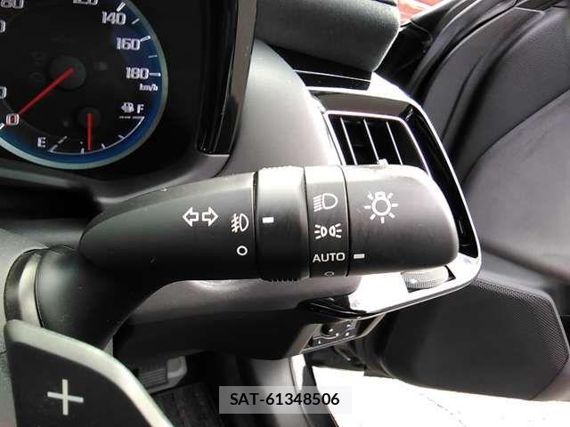 Toyota CROWN SEDAN 2018-09 8411791-19