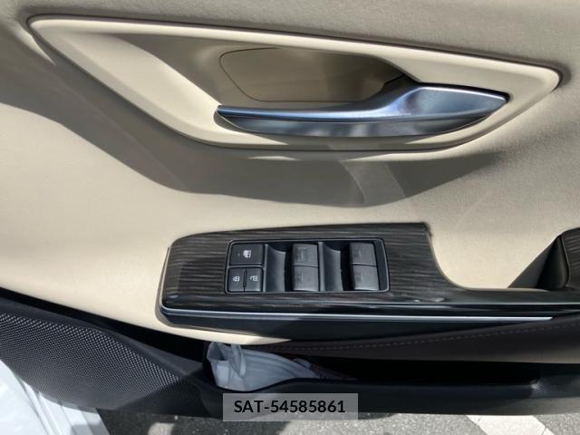 Toyota CROWN SEDAN 2019-01 8411802-10