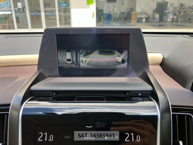 Toyota CROWN SEDAN 2019-01 8411802-18