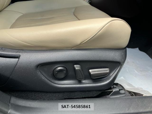 Toyota CROWN SEDAN 2019-01 8411802-22